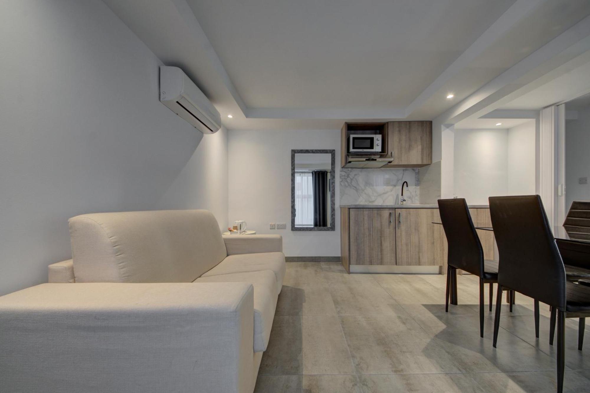 Caro Boutique Guest House San Ġwann Εξωτερικό φωτογραφία
