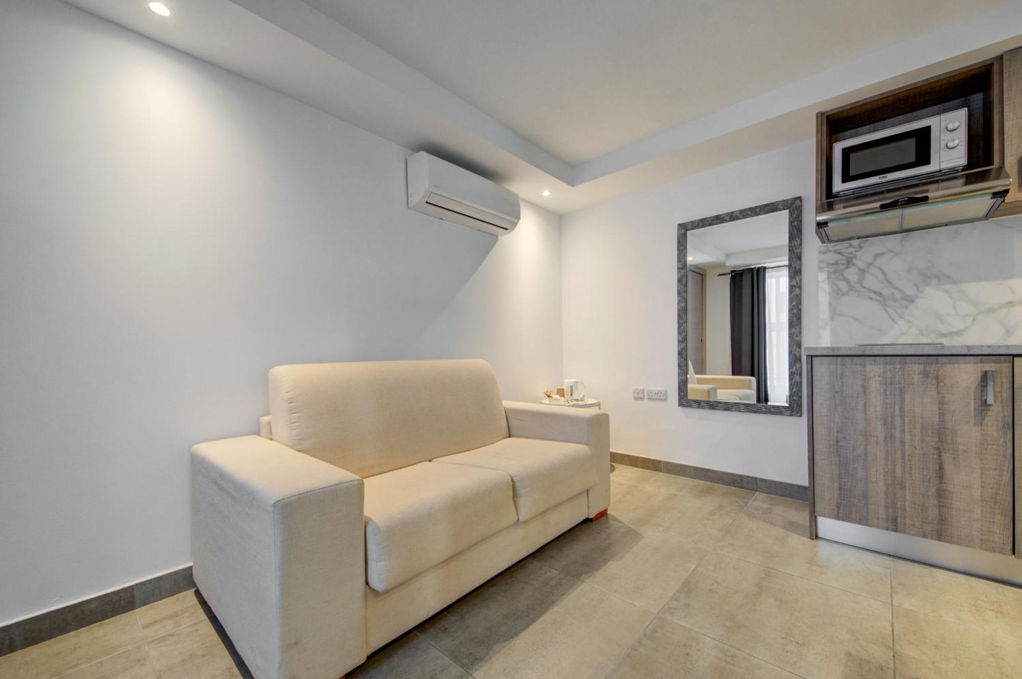 Caro Boutique Guest House San Ġwann Εξωτερικό φωτογραφία